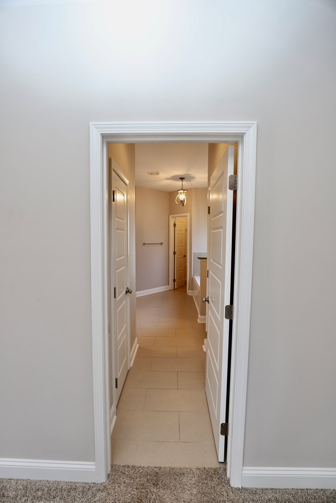 925 BREEZY BAY LN