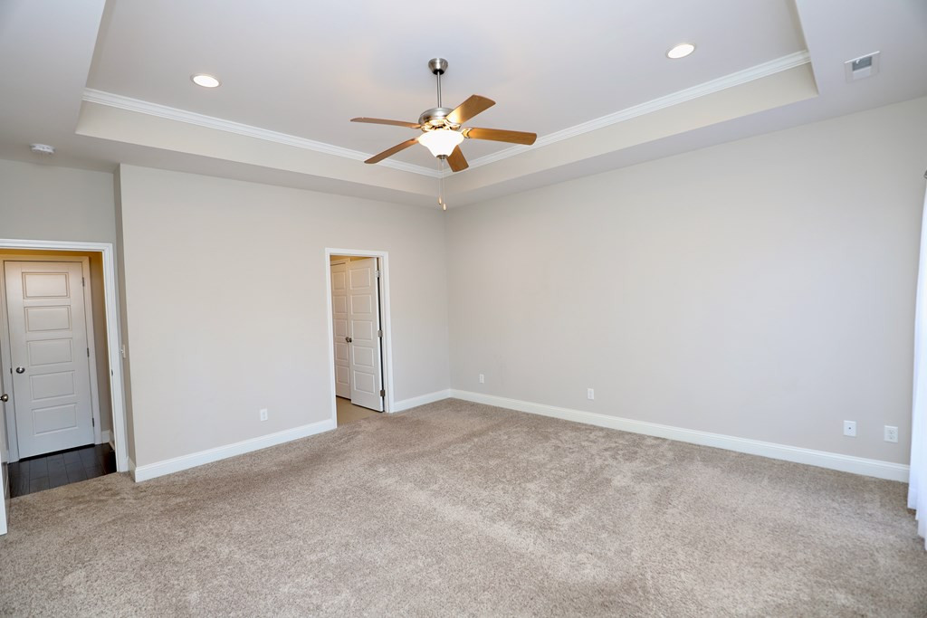 925 BREEZY BAY LN