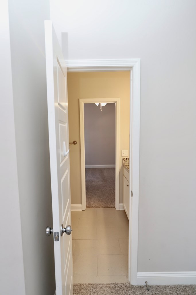 925 BREEZY BAY LN