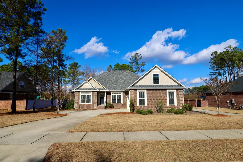 925 BREEZY BAY LN