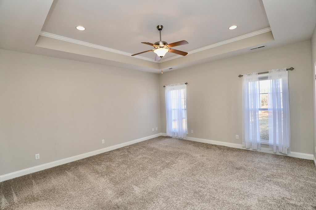 925 BREEZY BAY LN