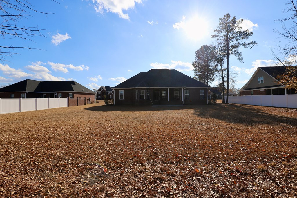 925 BREEZY BAY LN