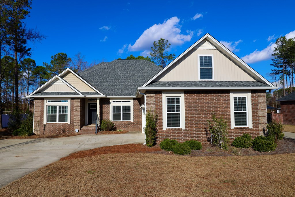 925 BREEZY BAY LN