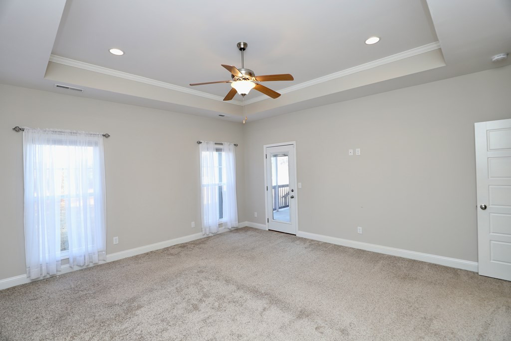 925 BREEZY BAY LN