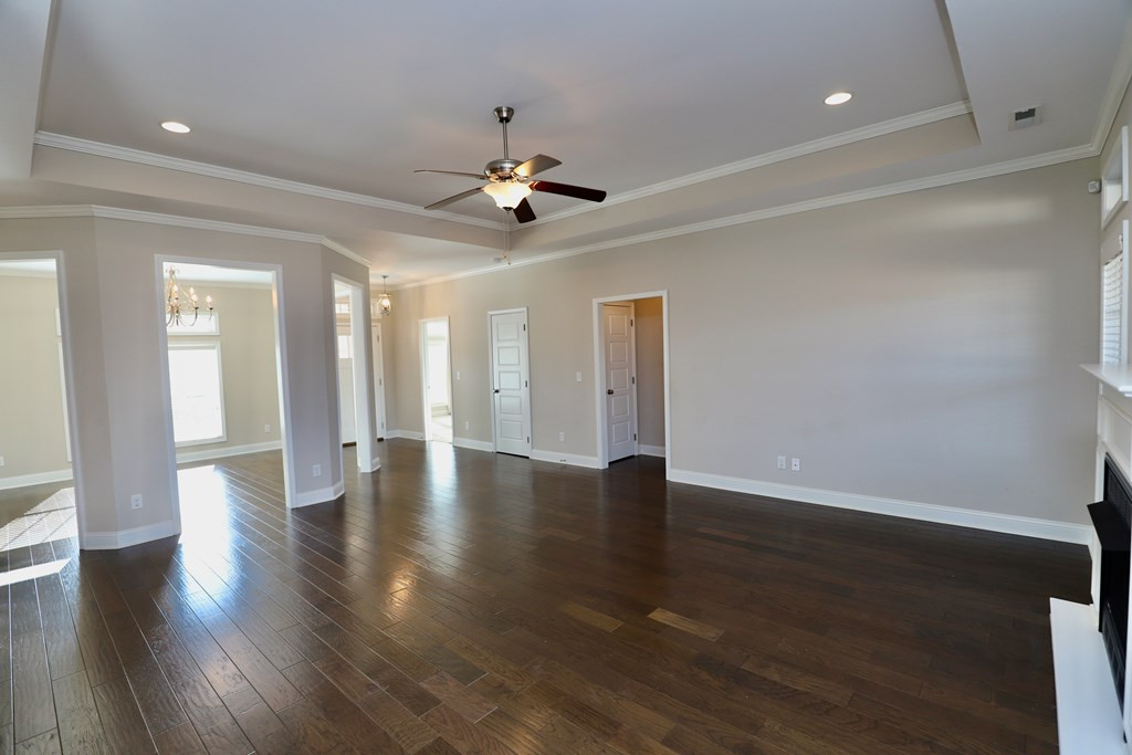 925 BREEZY BAY LN
