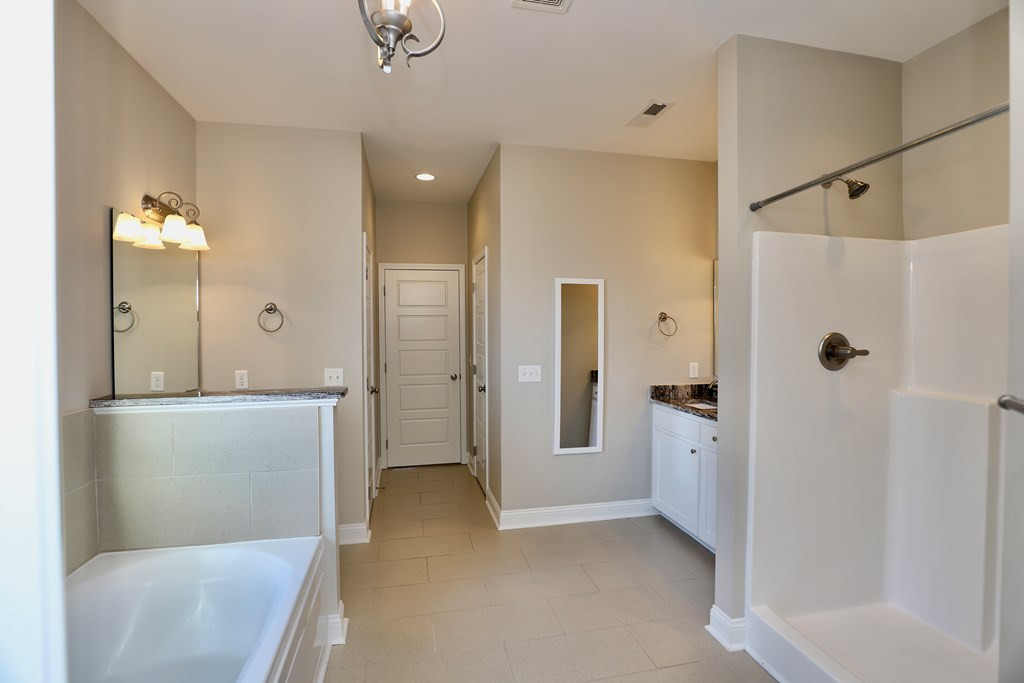 925 BREEZY BAY LN