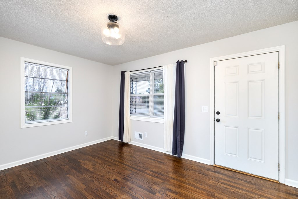 1014 Huddersfield Drive