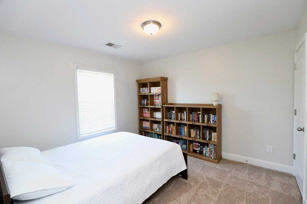 545 Curlew Circle