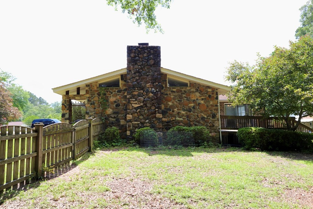 805 Mcrae Rd