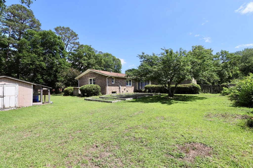 805 Mcrae Rd