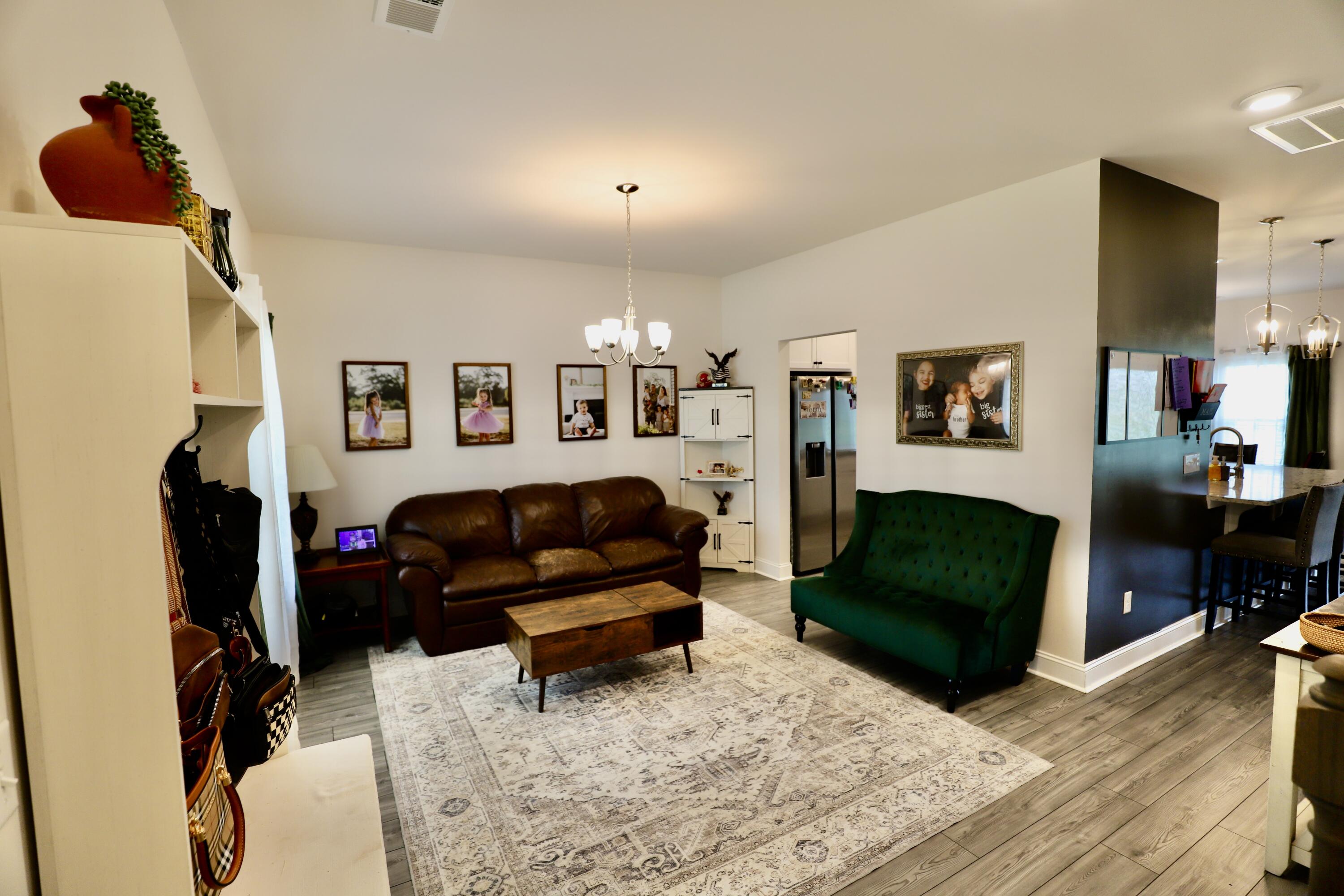 835 Curlew Circle