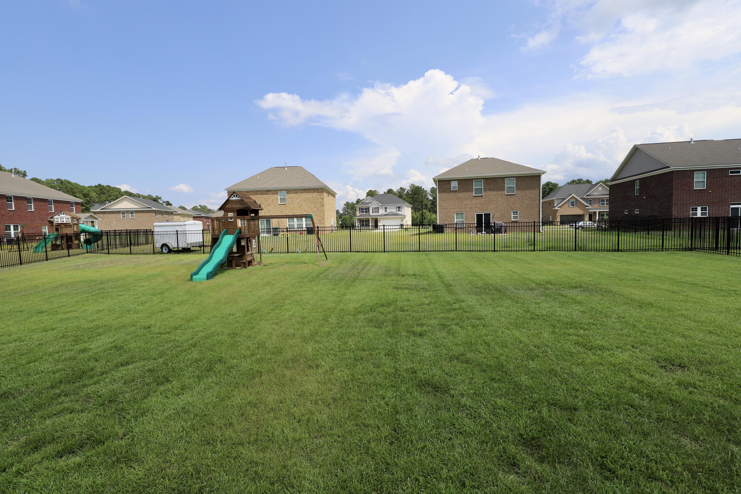 835 Curlew Circle