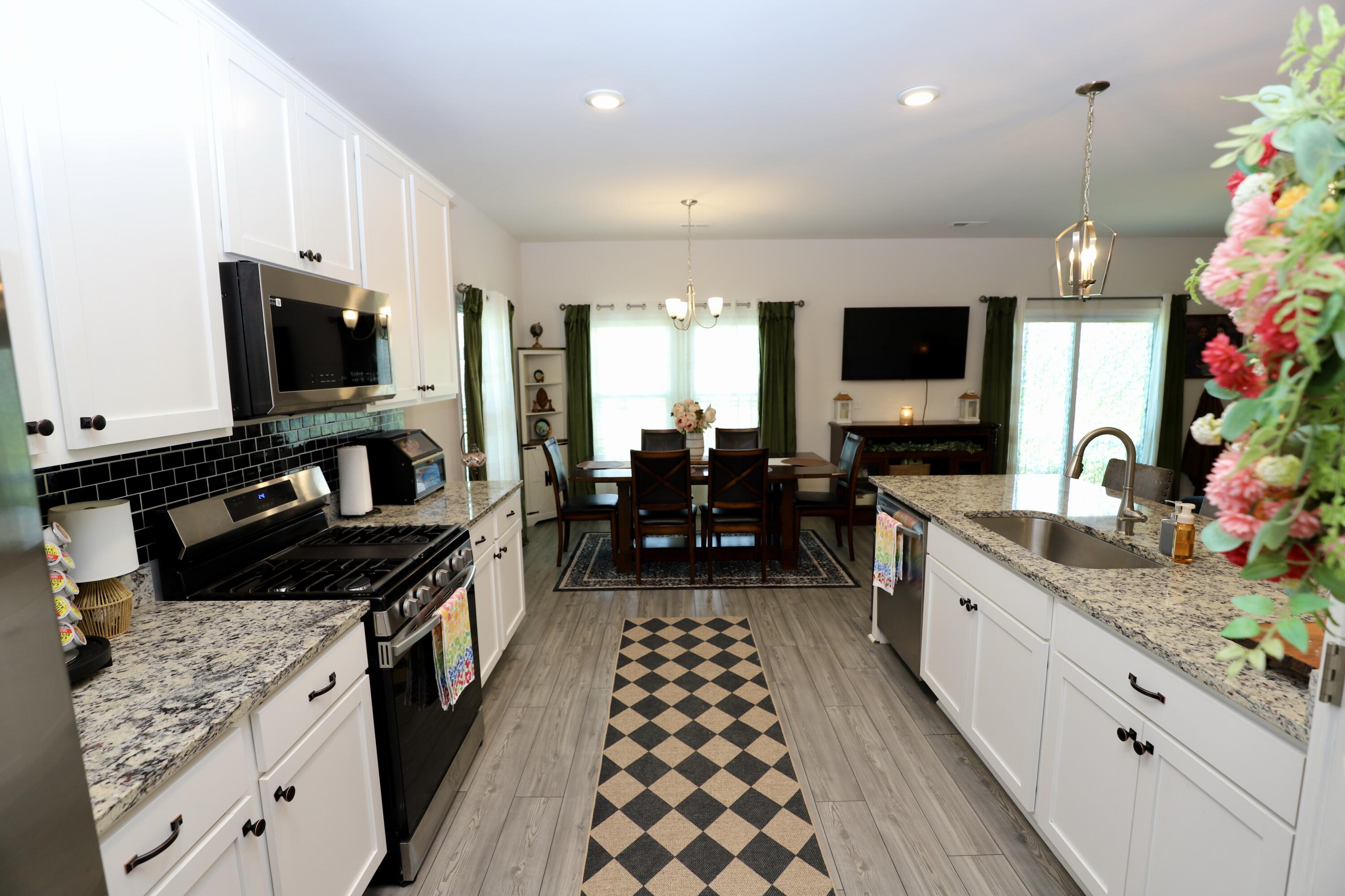 835 Curlew Circle