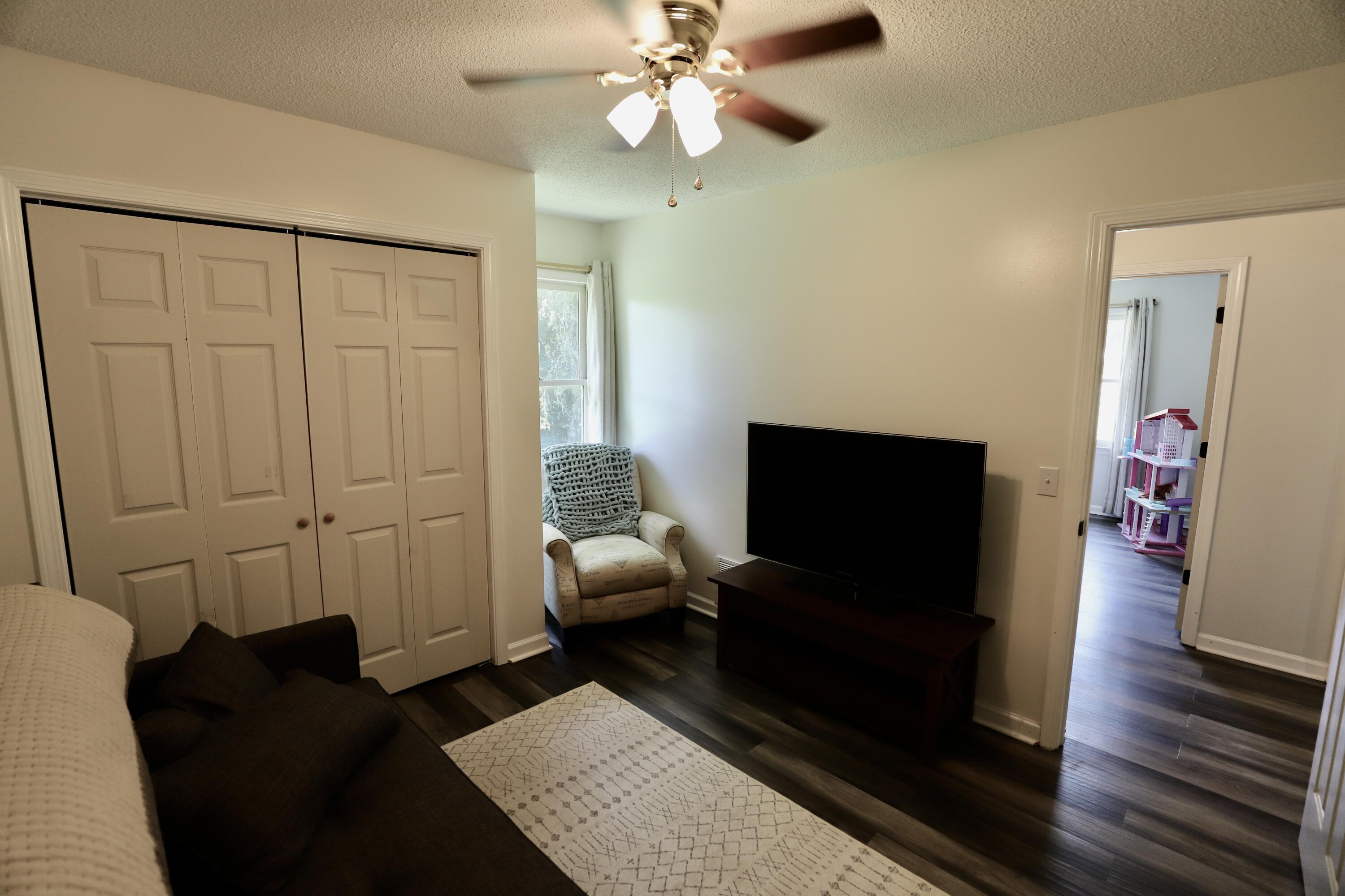20 Frost Wood Court