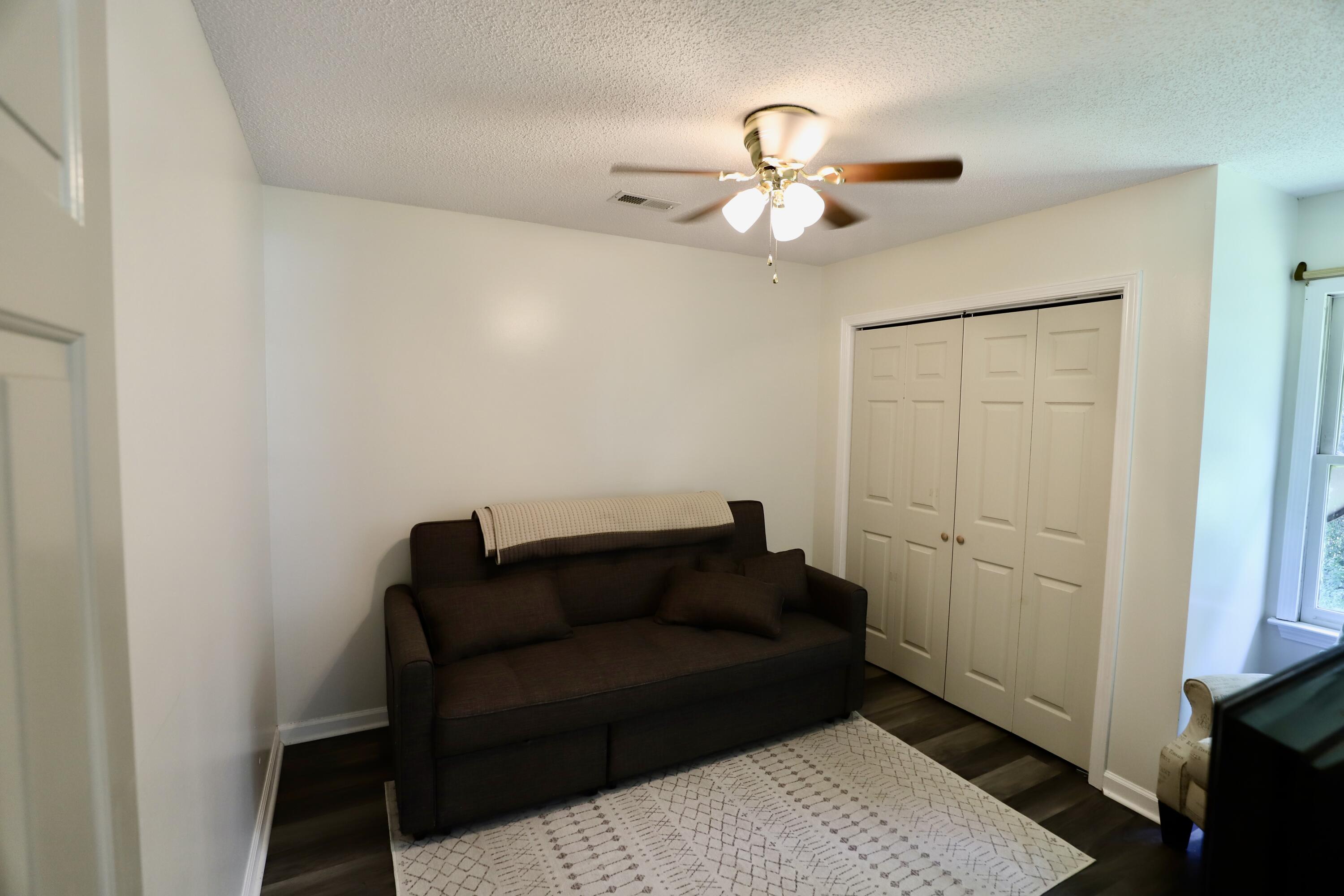 20 Frost Wood Court
