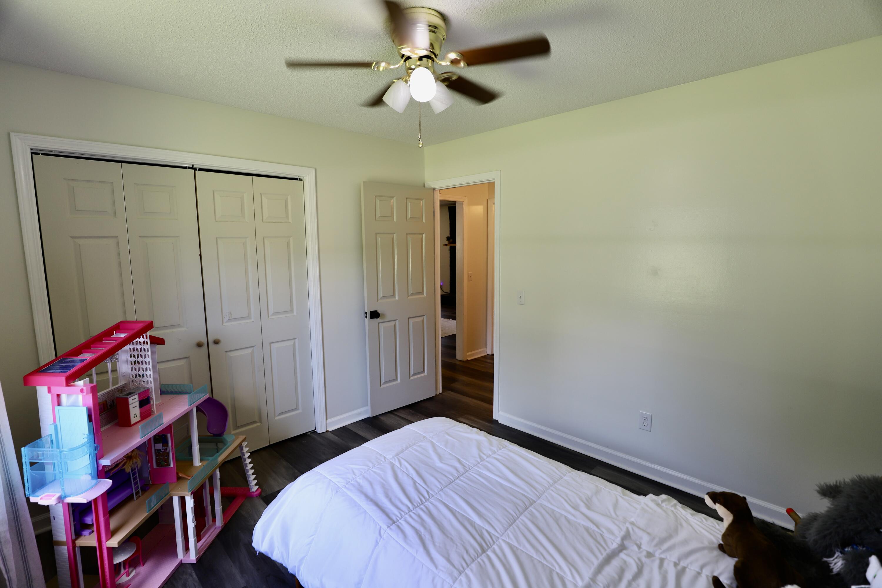 20 Frost Wood Court