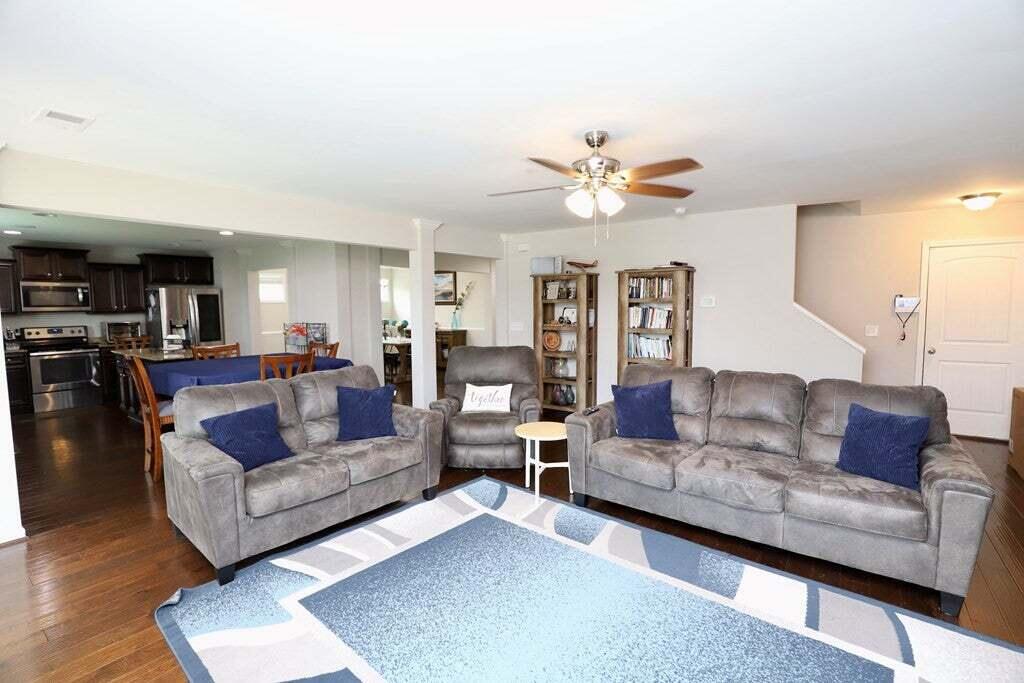 3830 Moseley Drive