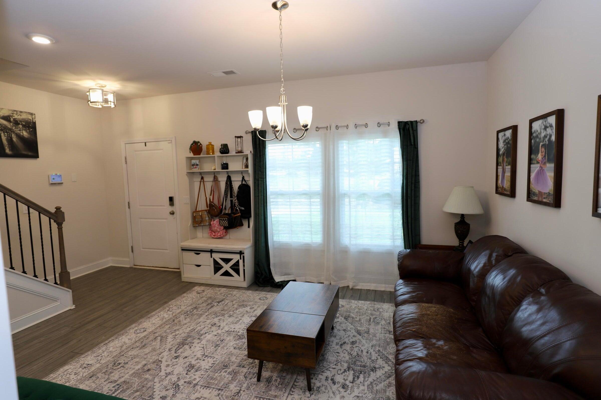 835 Curlew Circle