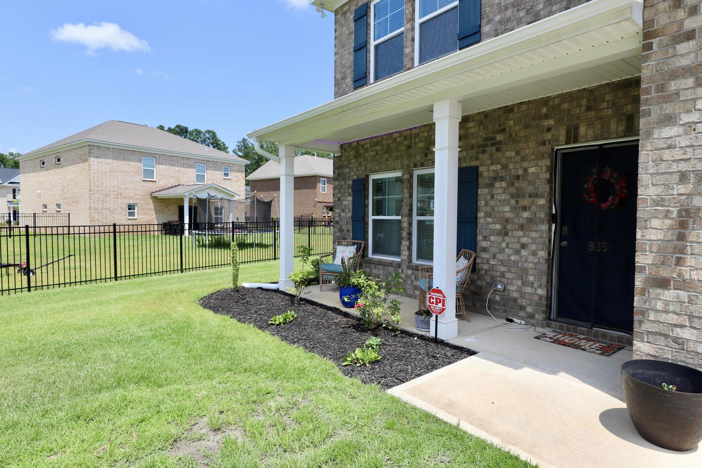 835 Curlew Circle