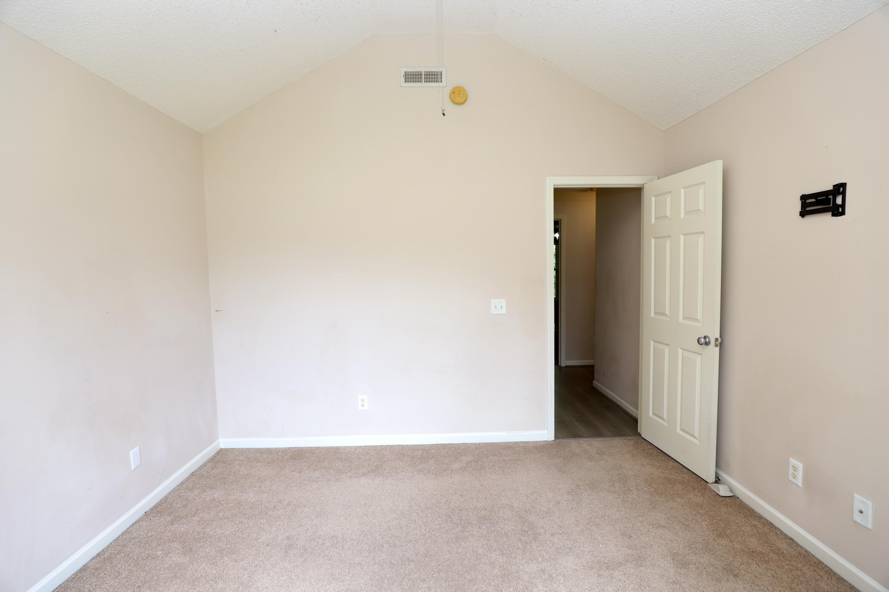 2605 Turningleaf Lane