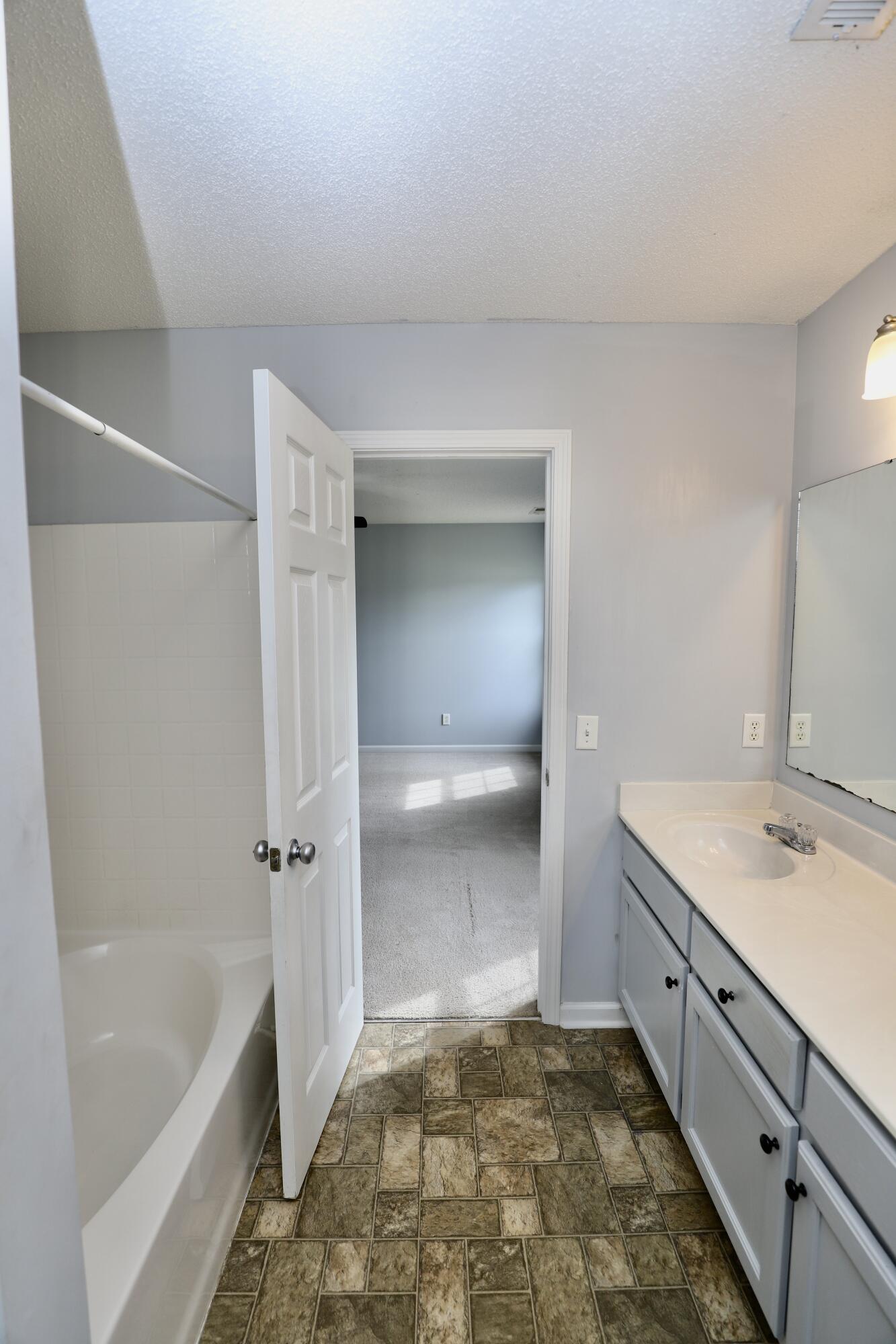 60 Vinca Court
