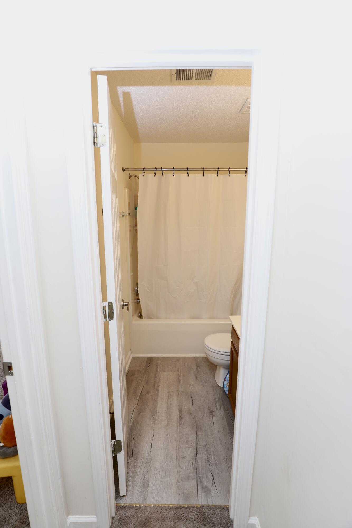 21 N Trace Court, Columbia