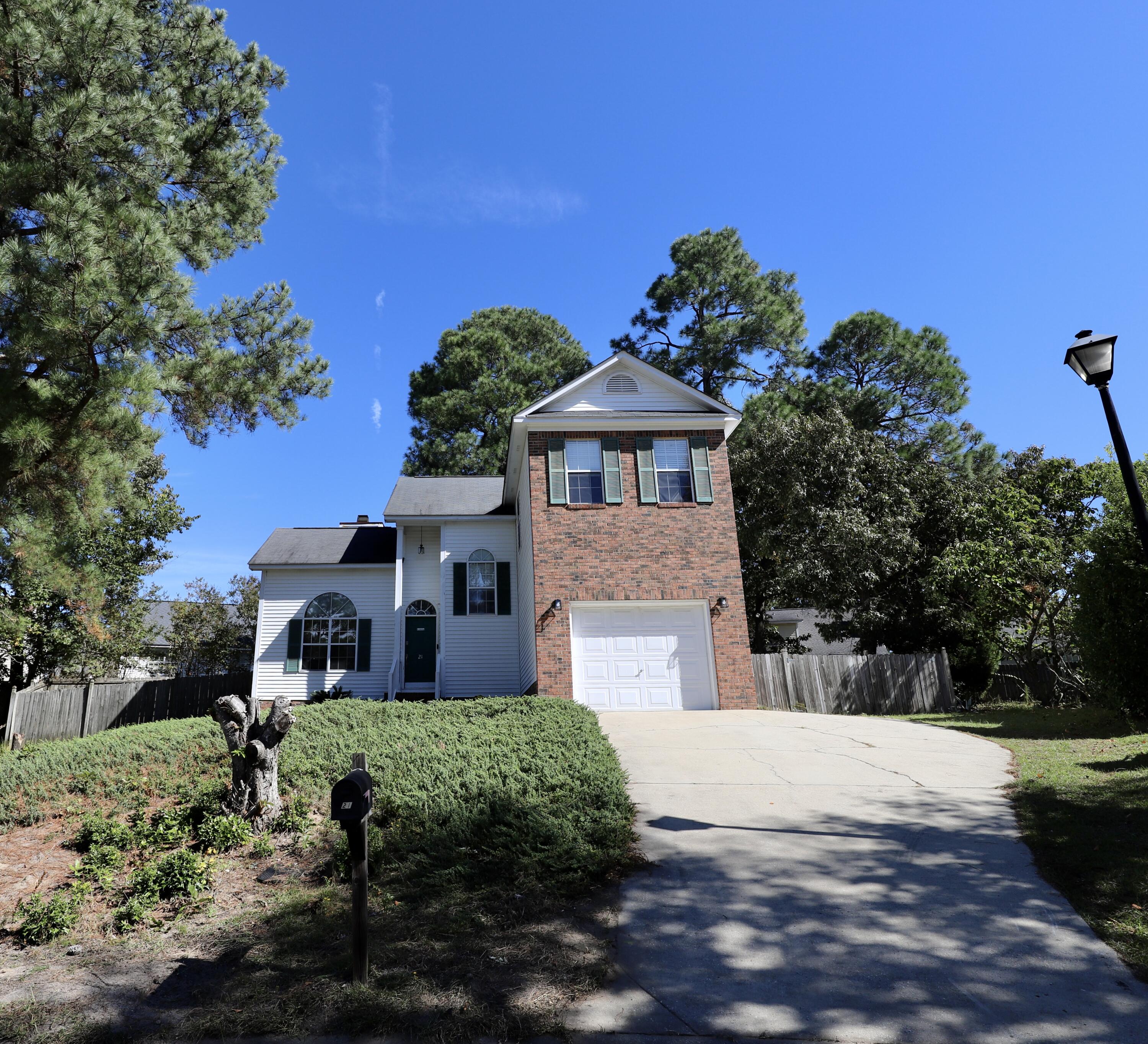 21 N Trace Court, Columbia