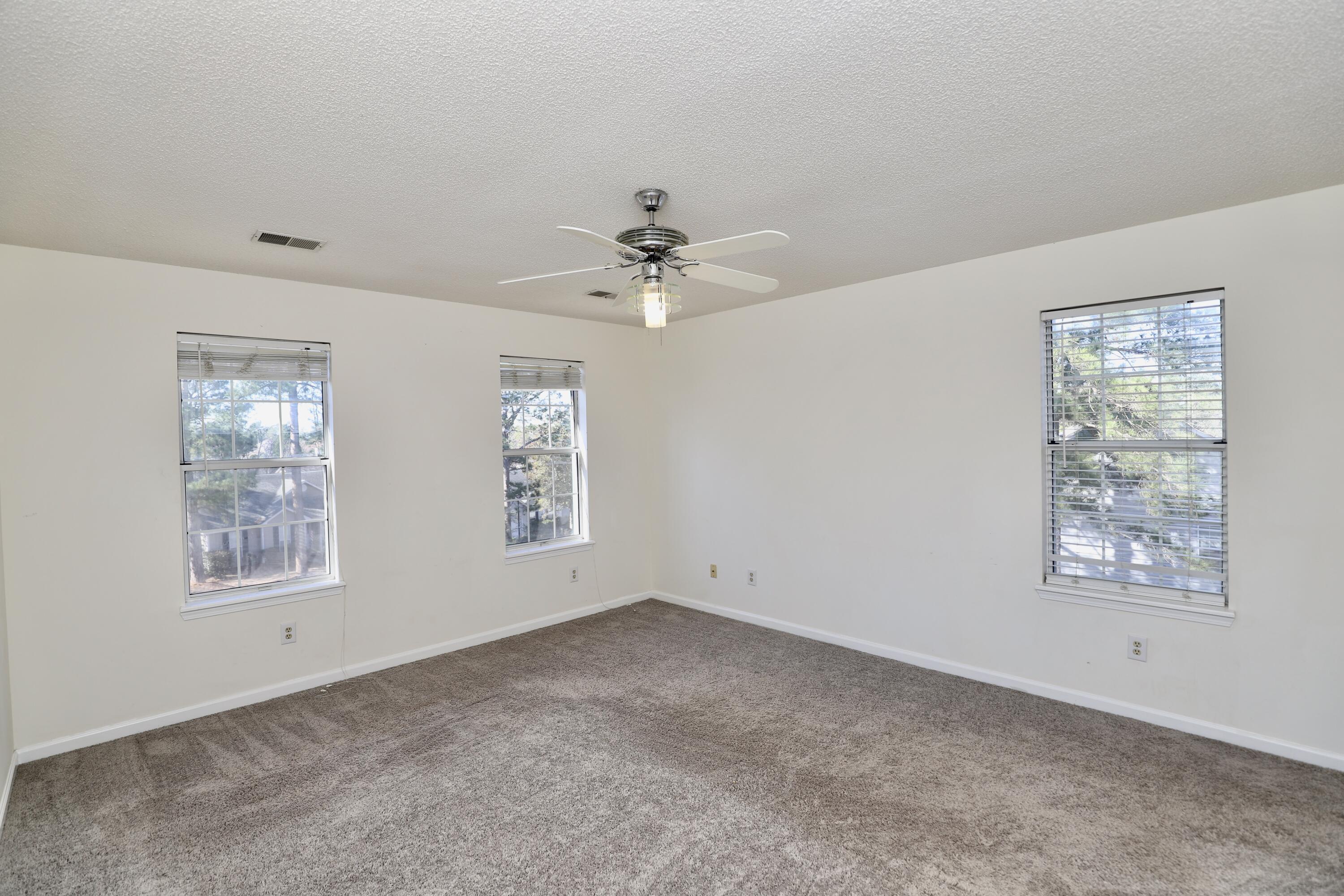 21 N Trace Court, Columbia