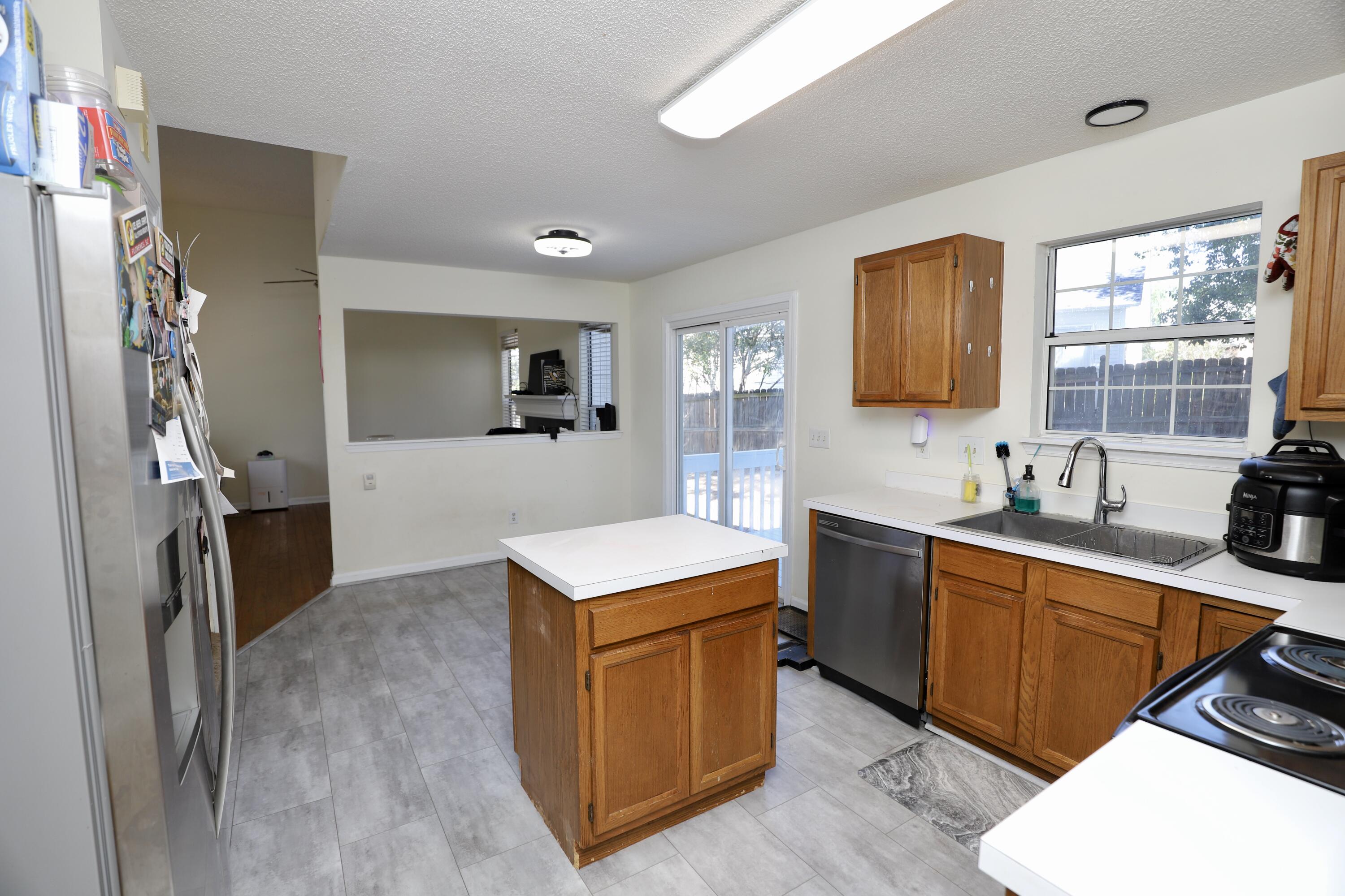 21 N Trace Court, Columbia