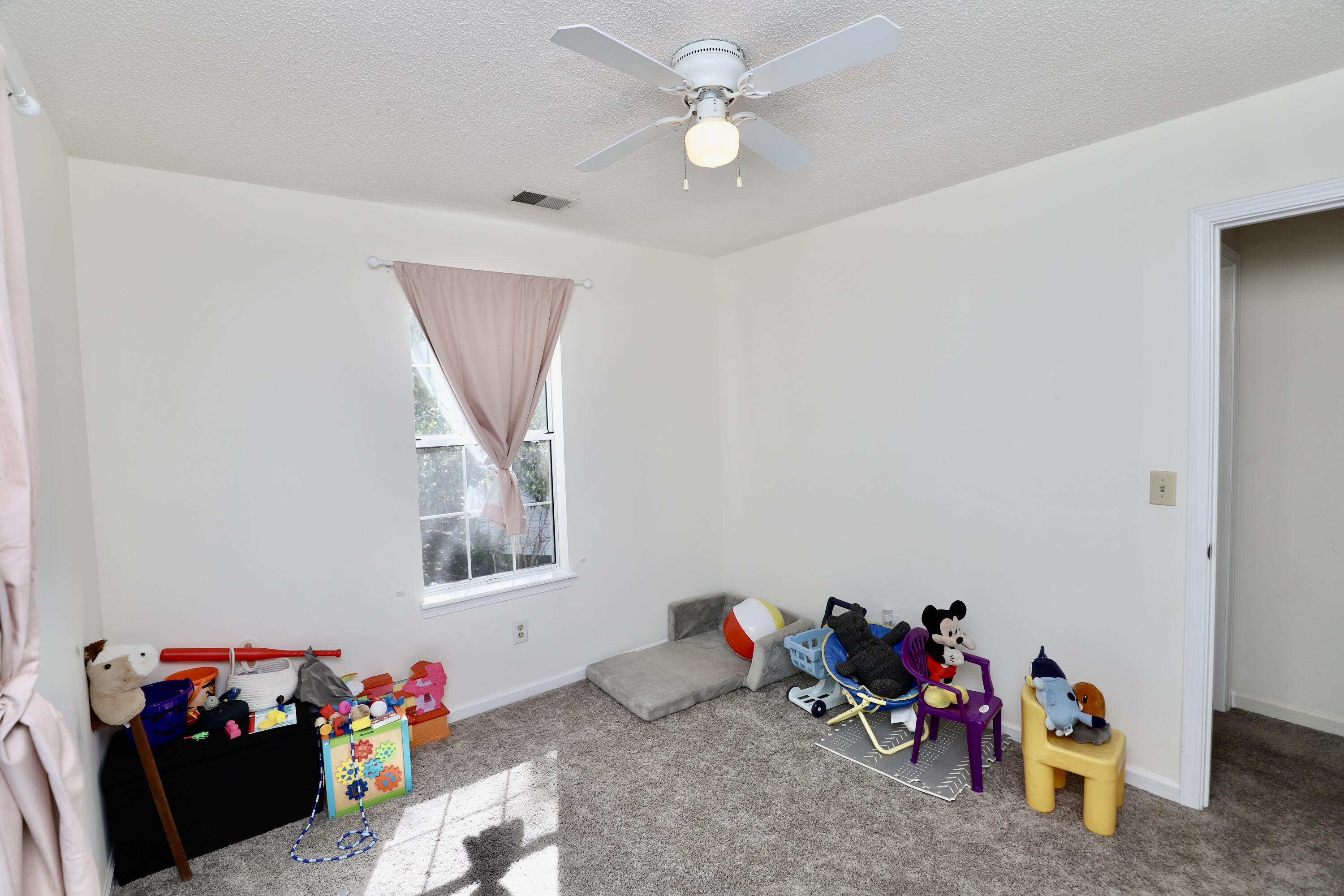 21 N Trace Court, Columbia