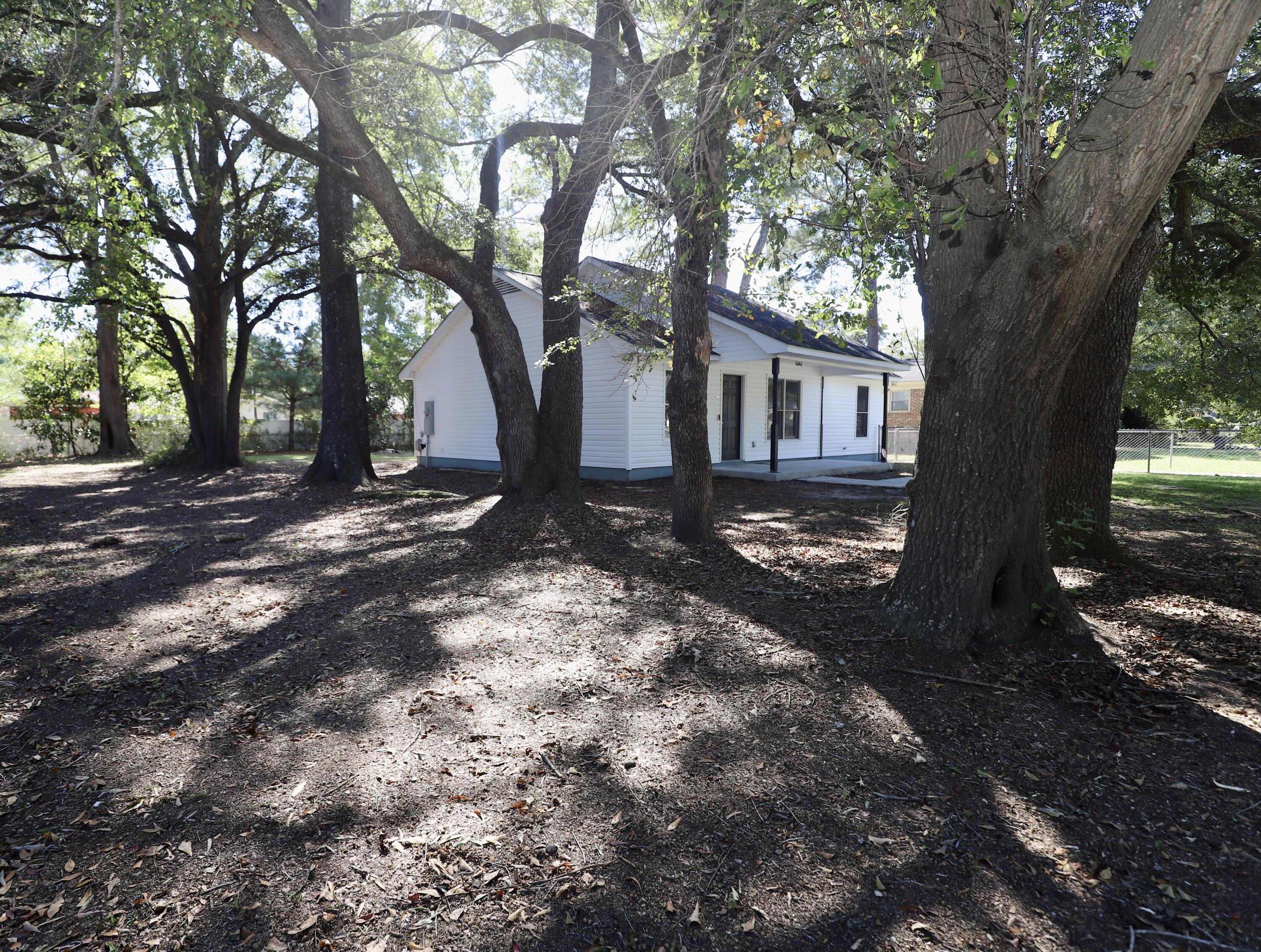 1030 E Sherwood Drive, Sumter