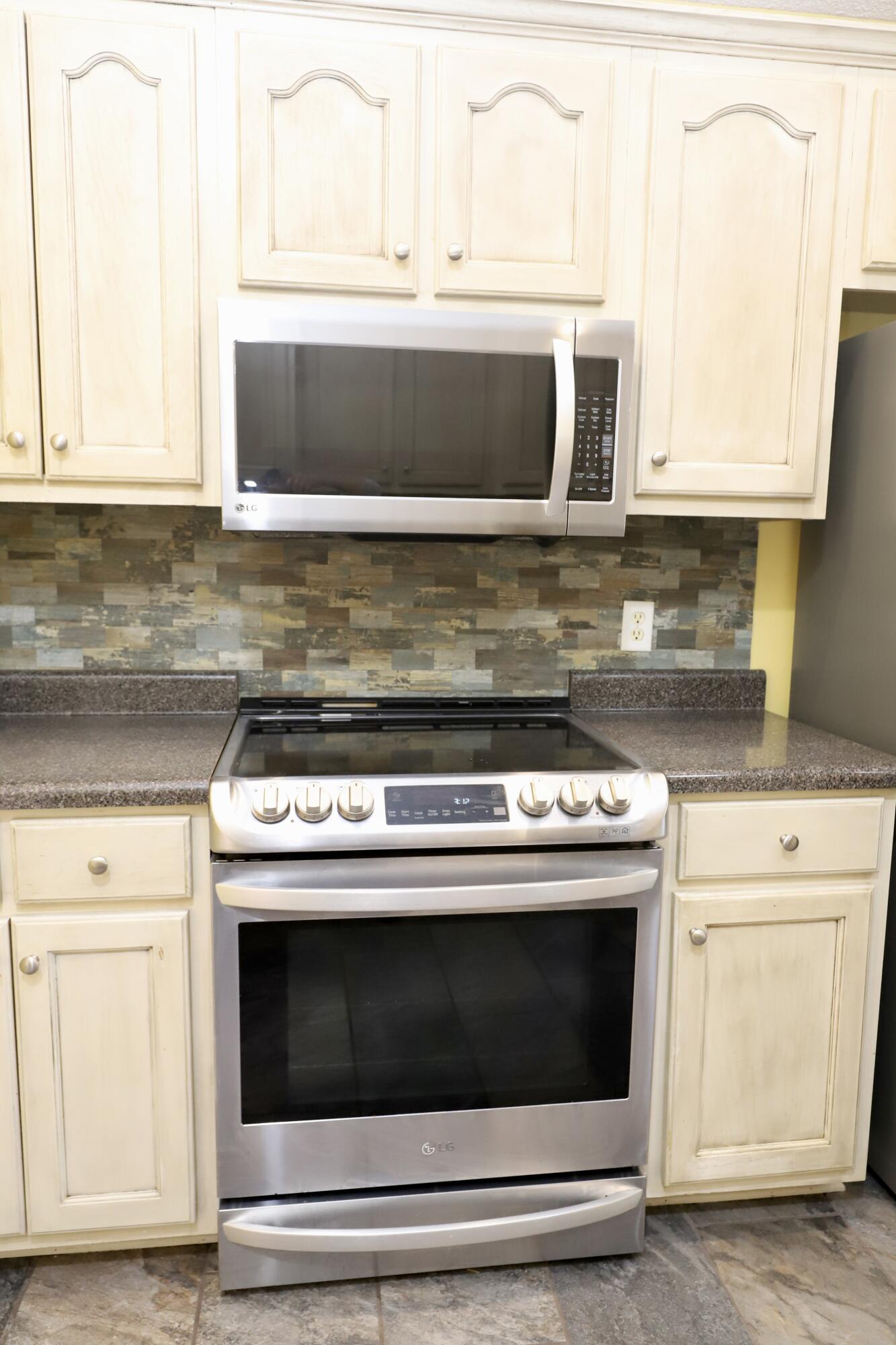 2605 Turning Leaf Lane