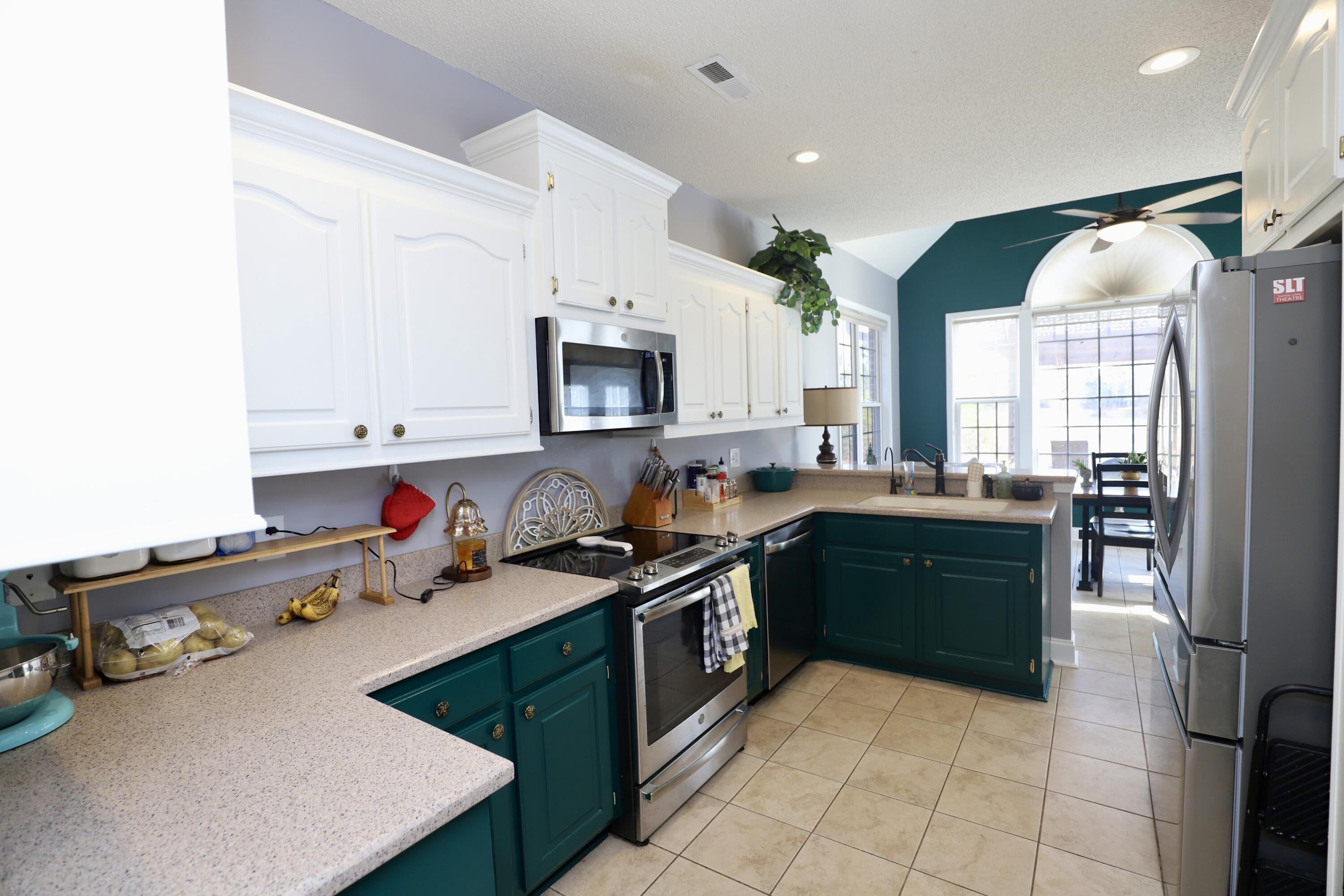 1855 Beachforest Way