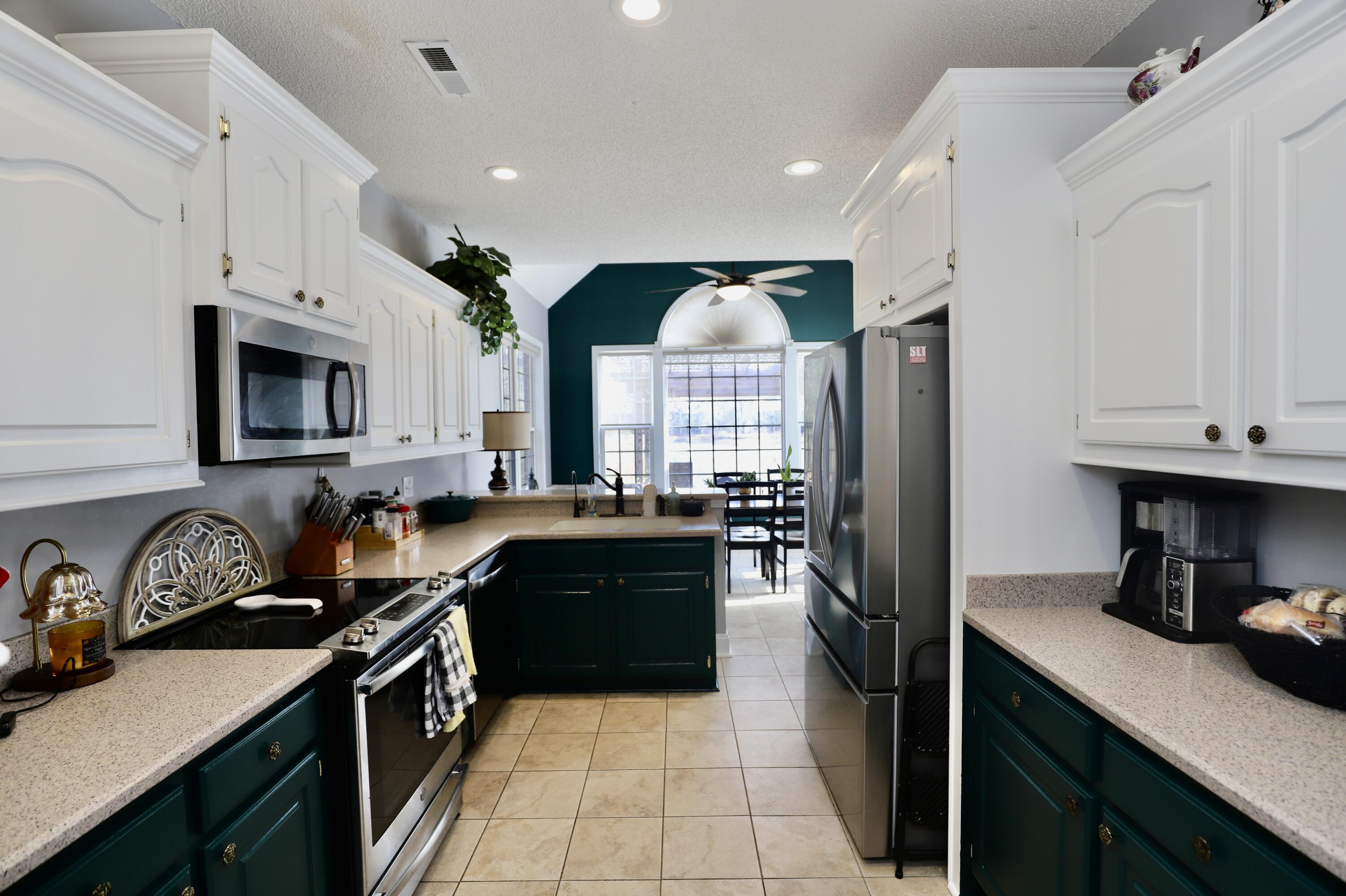 1855 Beachforest Way