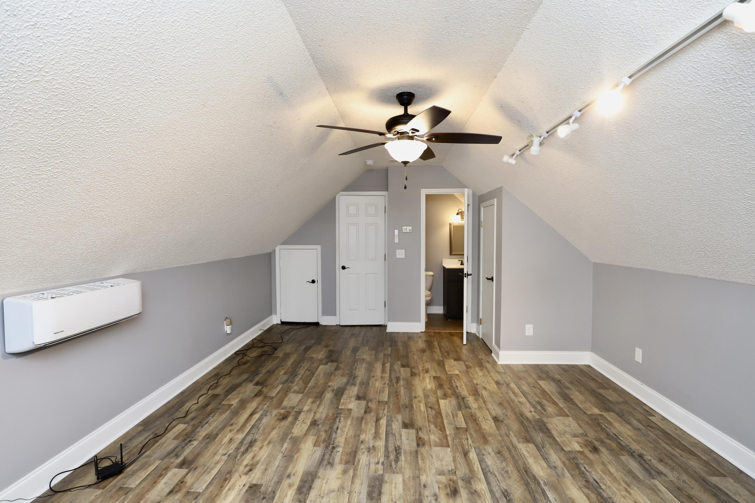 1855 Beachforest Way