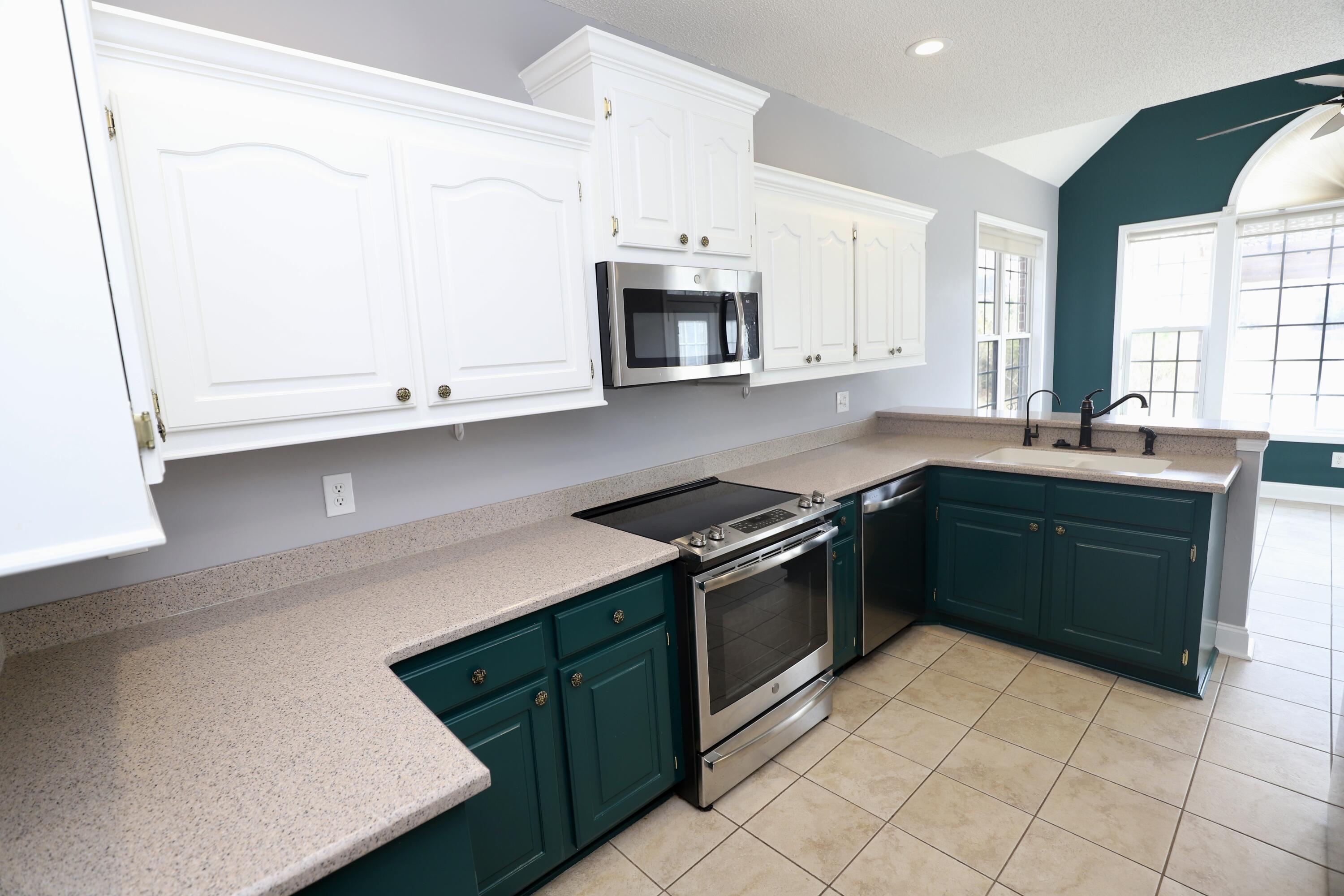 1855 Beachforest Way