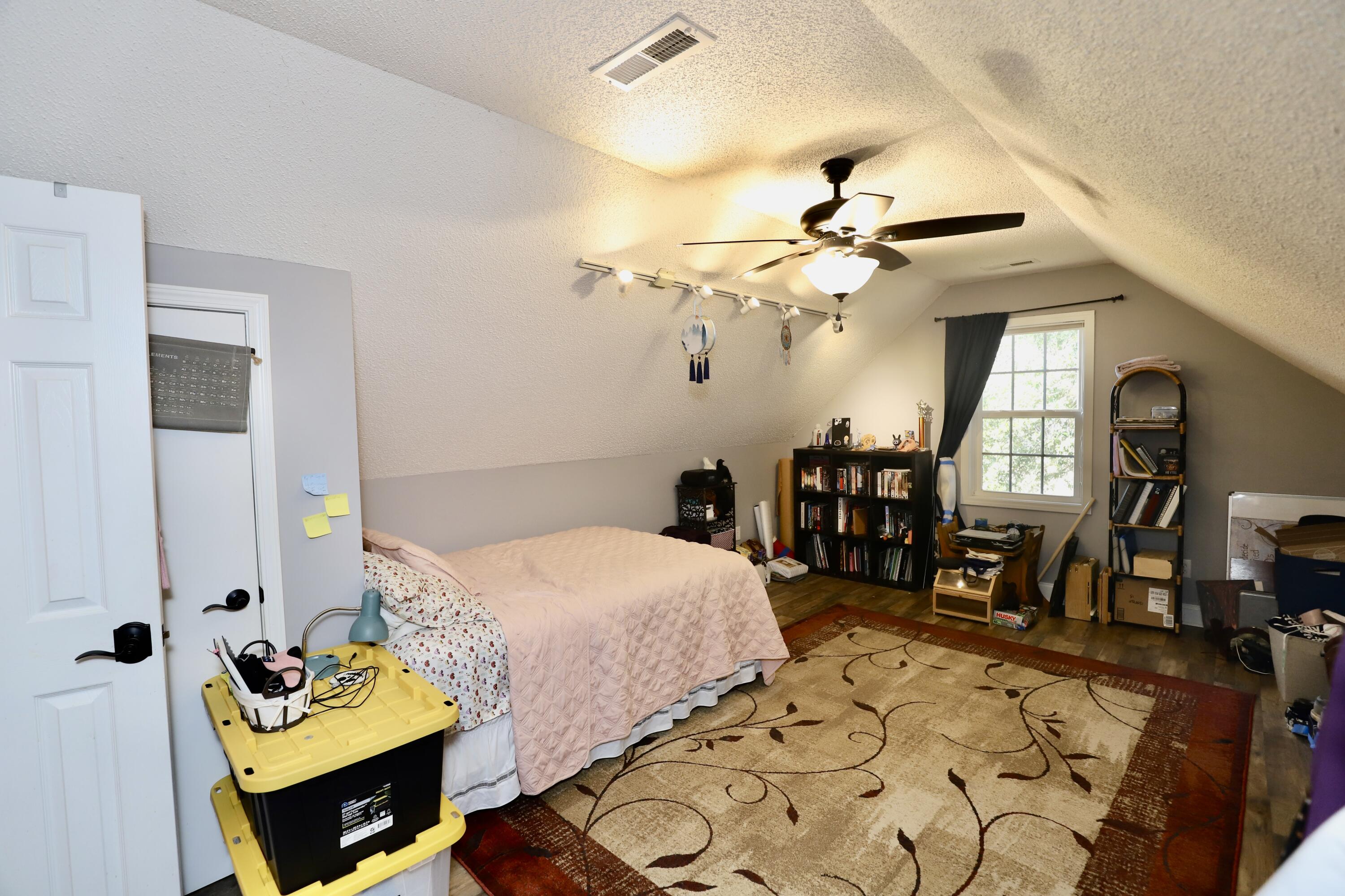 1855 Beachforest Way