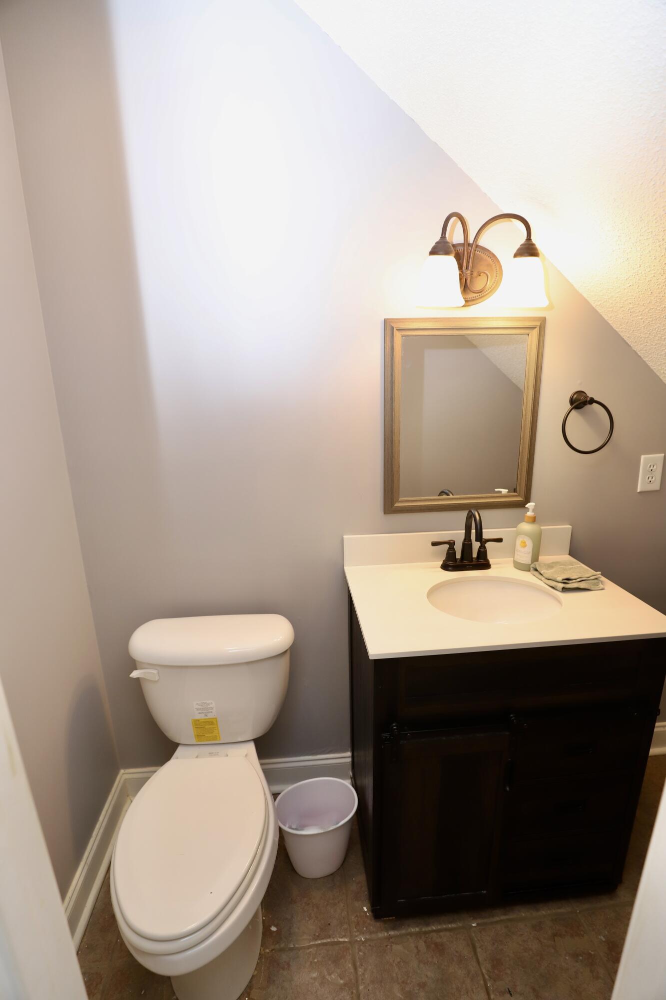 1855 Beachforest Way