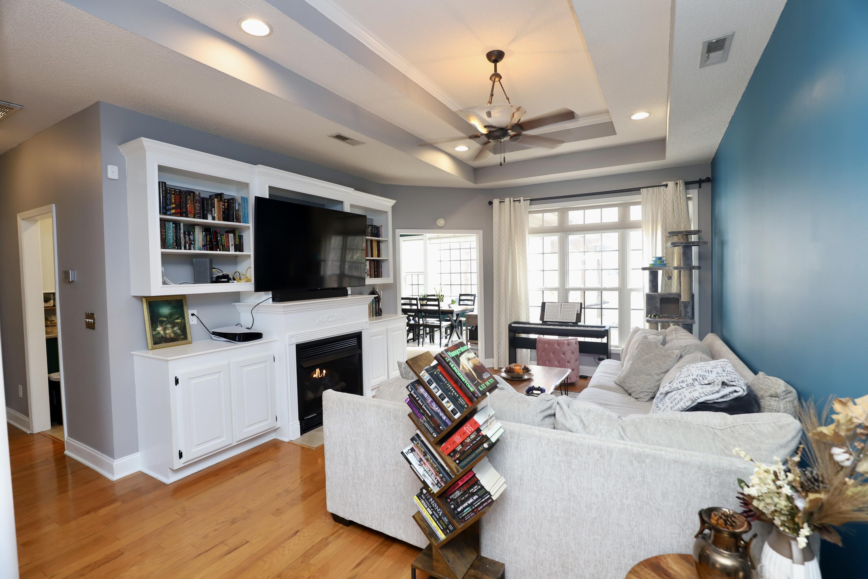 1855 Beachforest Way