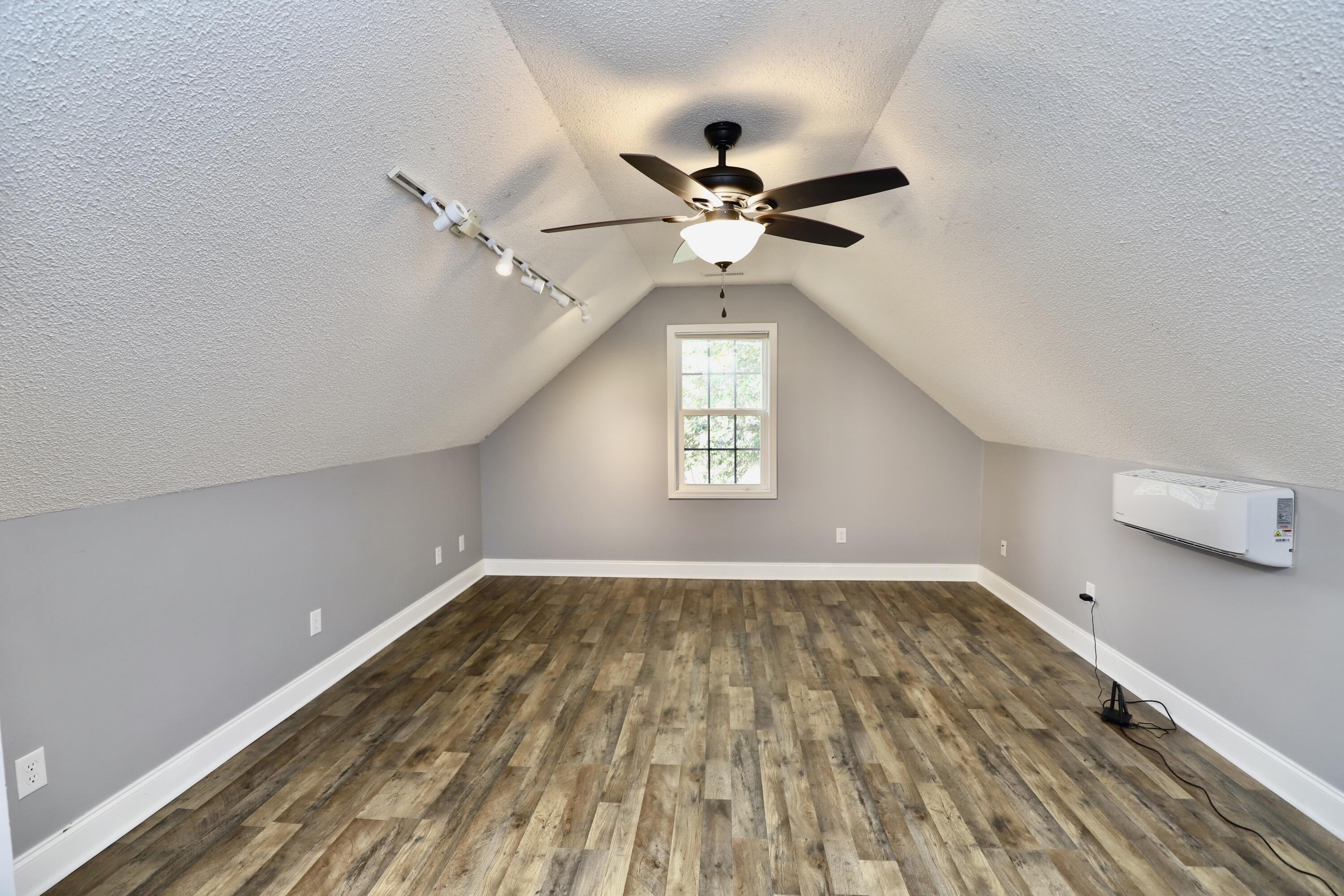 1855 Beachforest Way