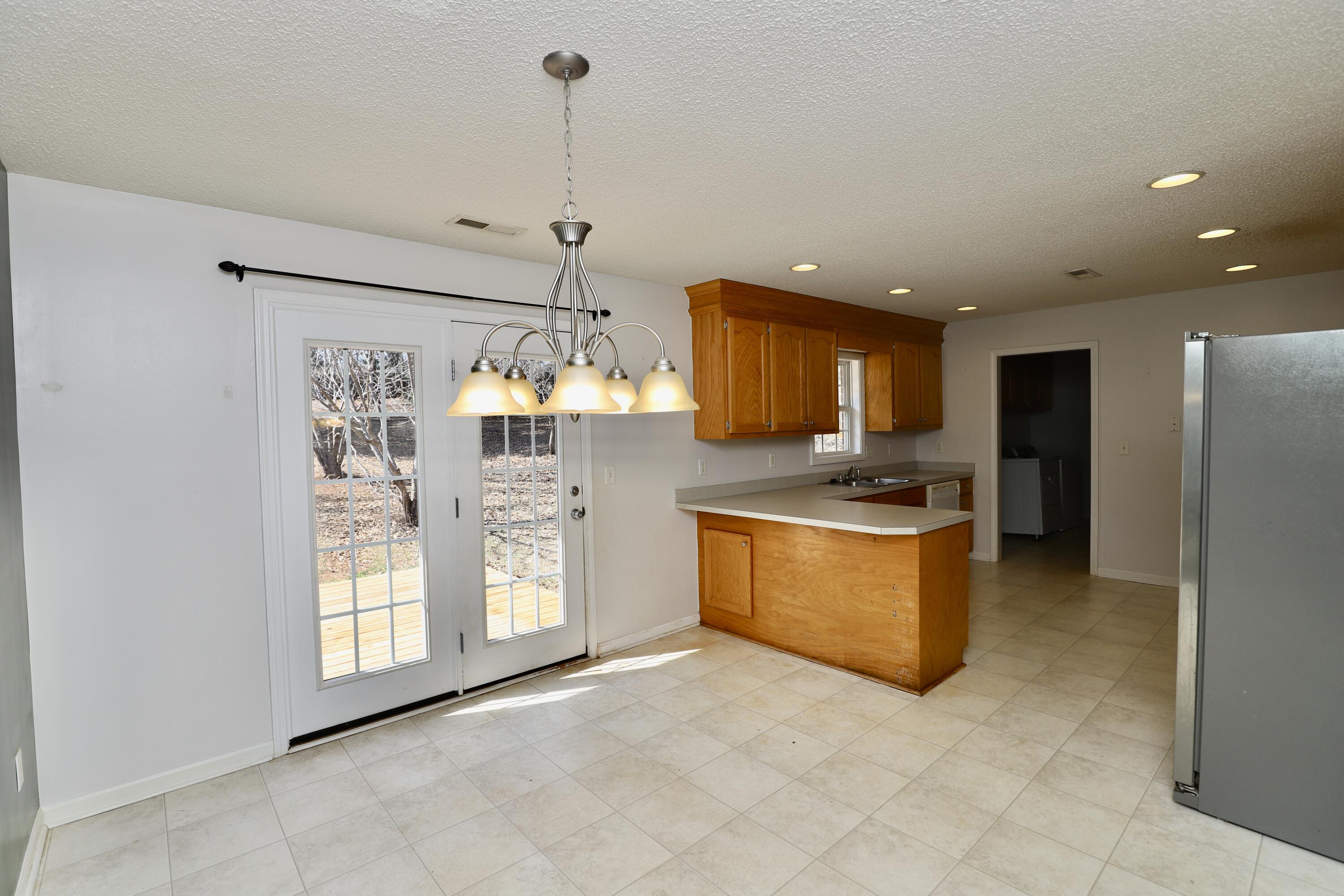 2690 Navigator Circle