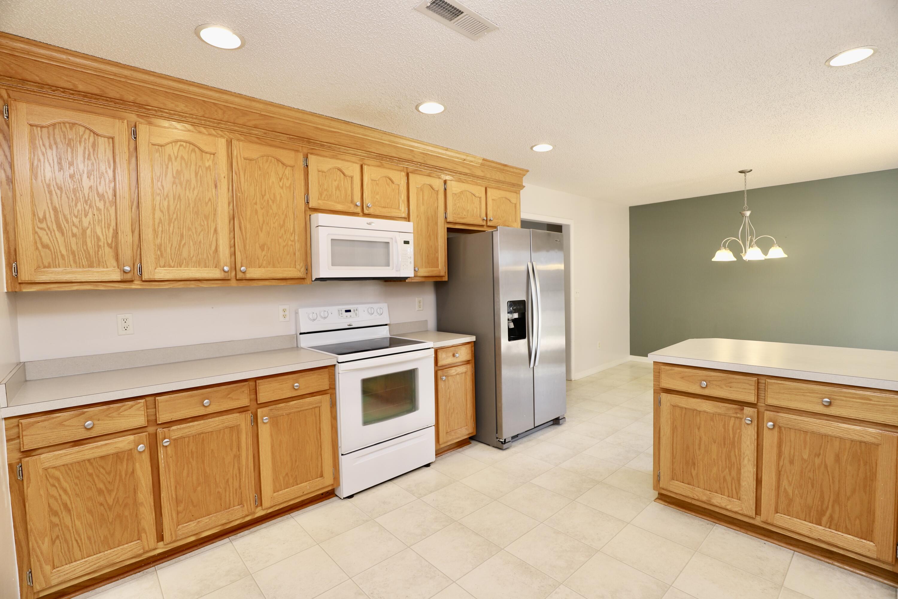 2690 Navigator Circle