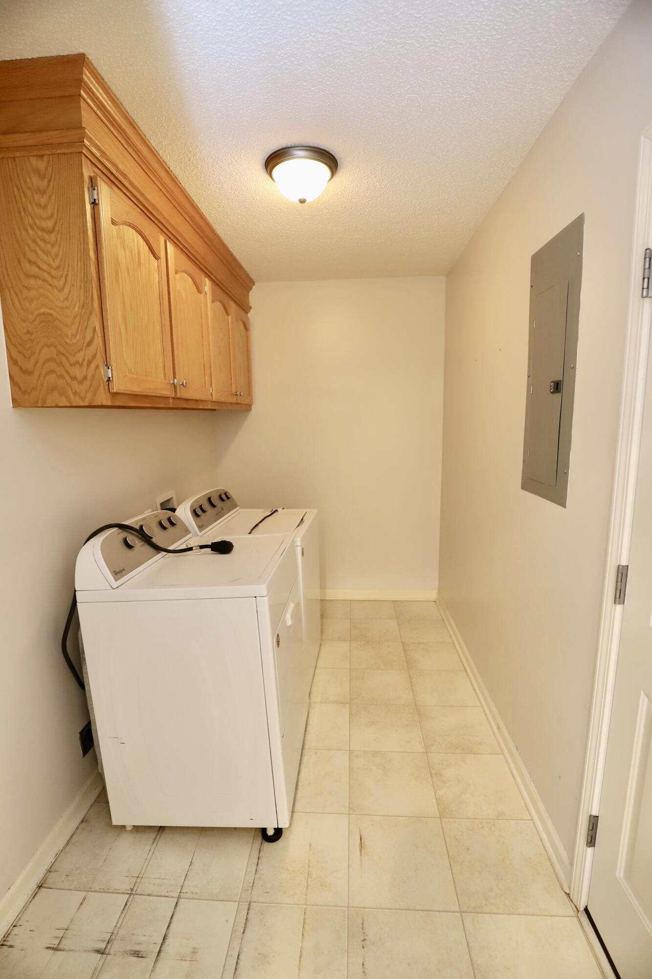 2690 Navigator Circle