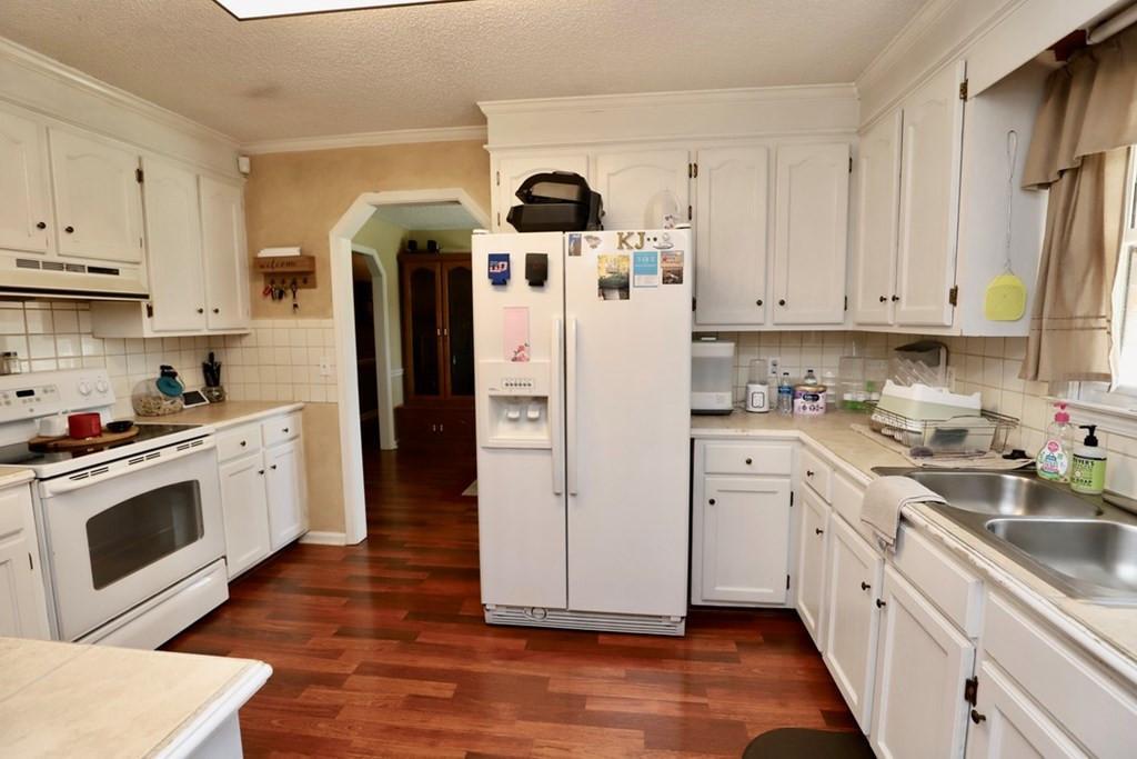 2415 Edmunds Drive