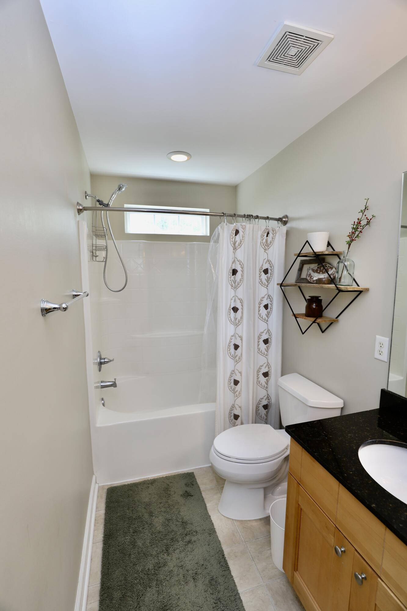 1116 Waverly Place Lane