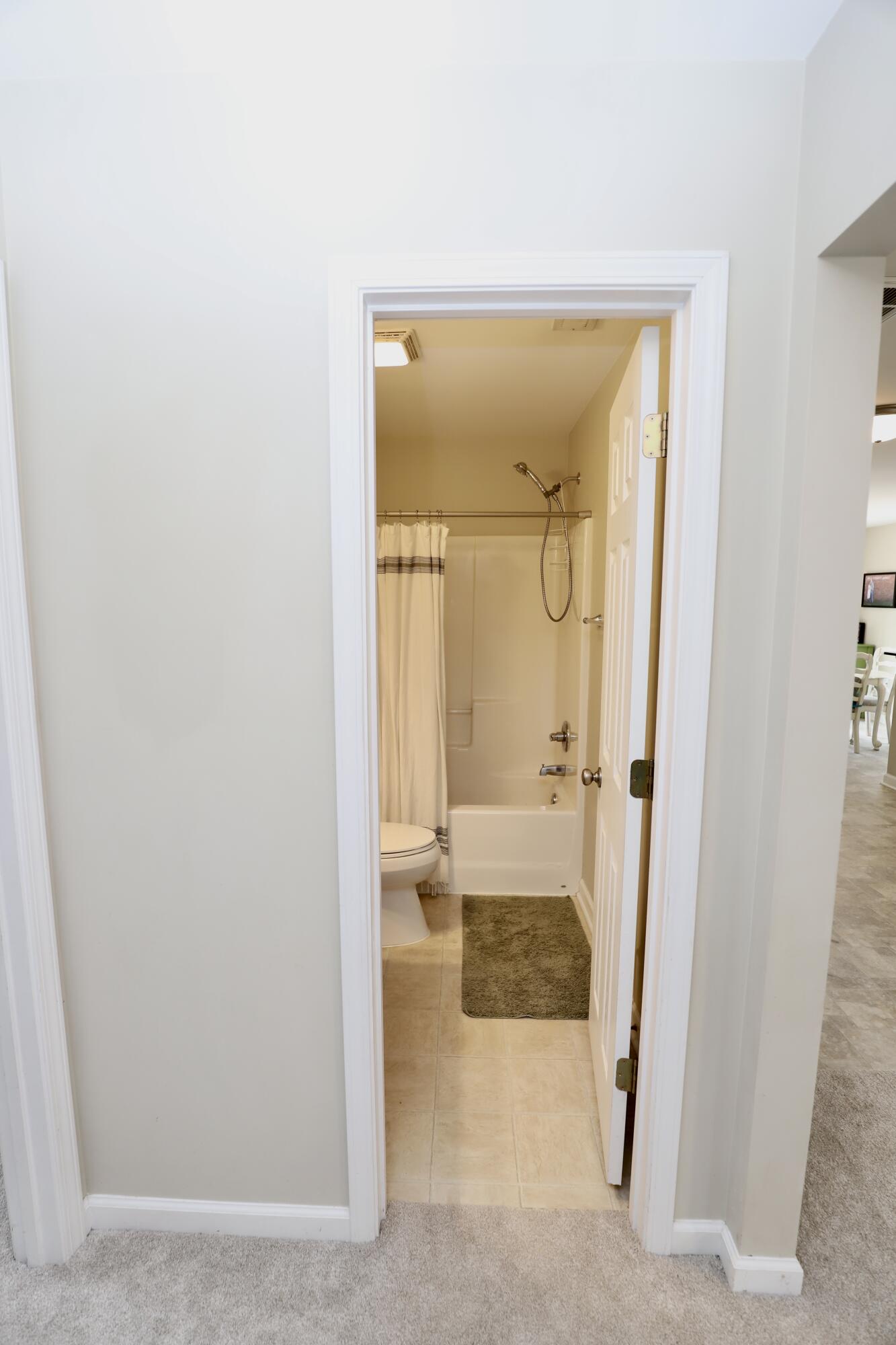 1116 Waverly Place Lane