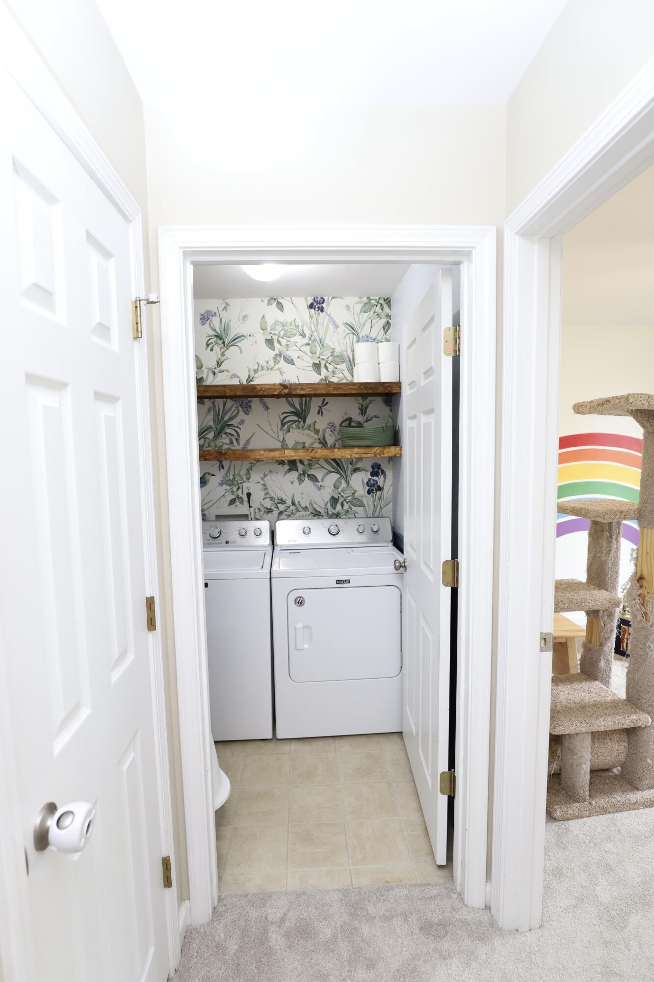 1116 Waverly Place Lane