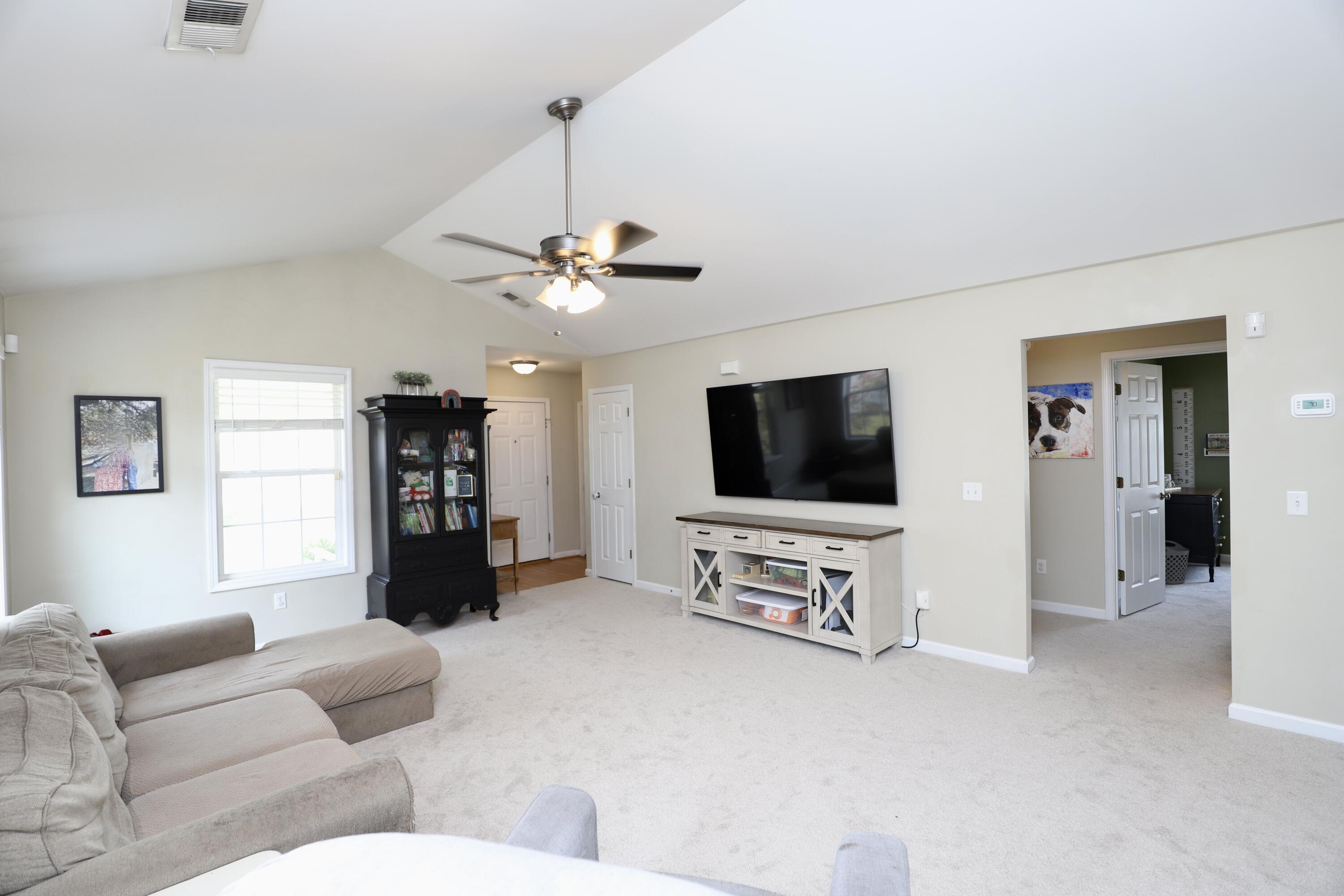 1116 Waverly Place Lane