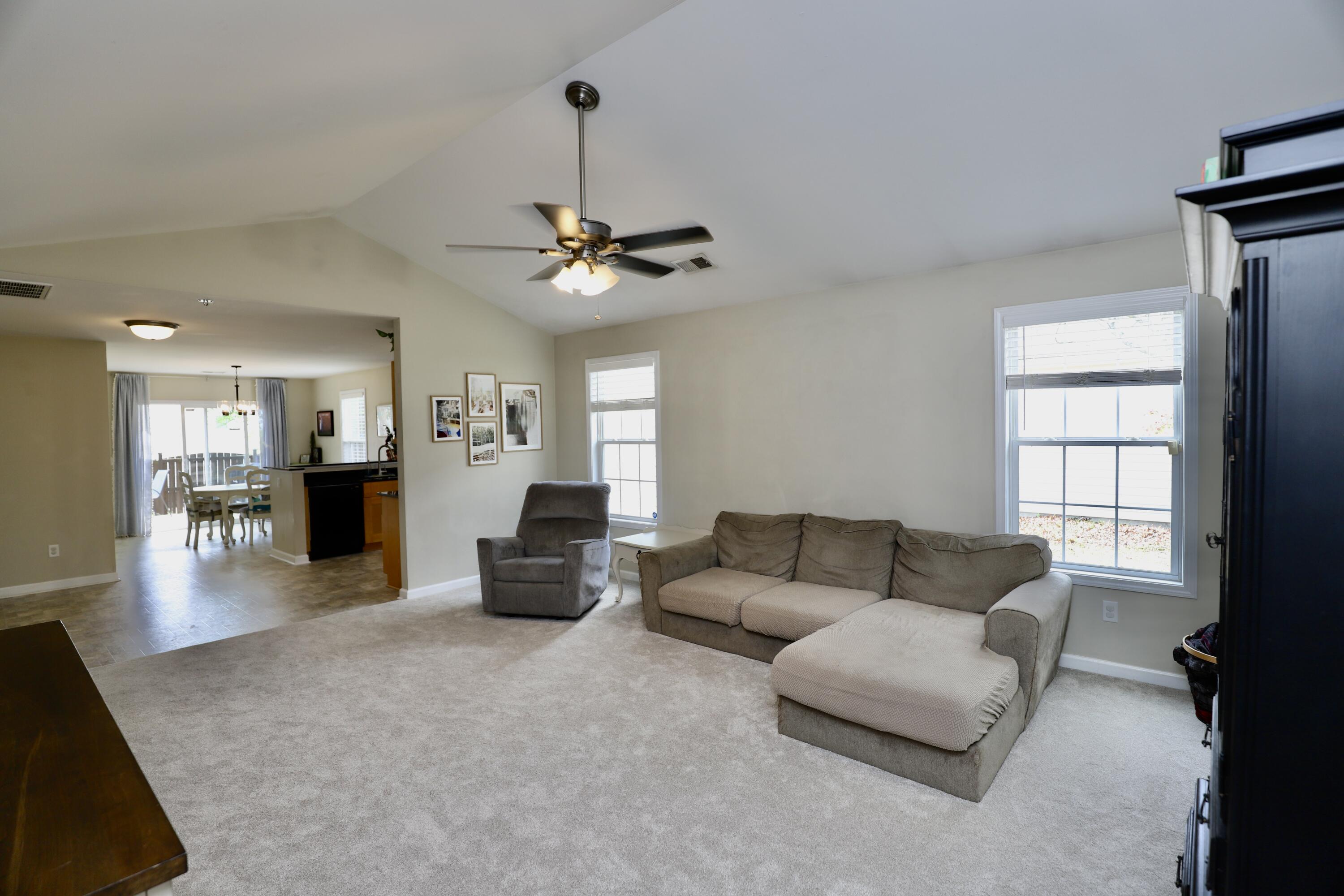 1116 Waverly Place Lane