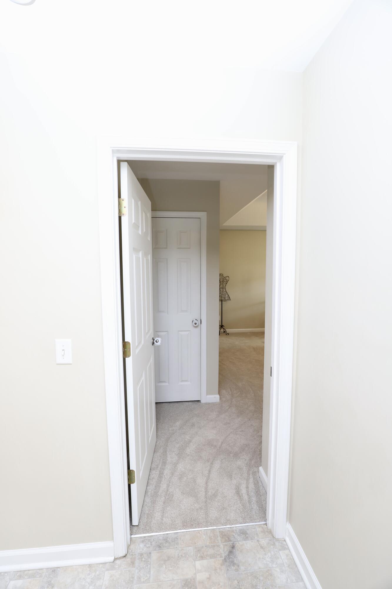 1116 Waverly Place Lane